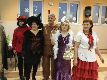 Biedronka, czarownica, indianin, dama- r&oacute;żnorodnie