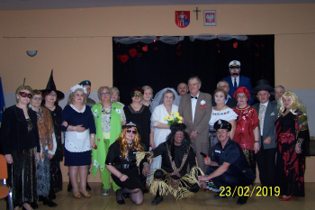 Bal przebierańc&oacute;w "Młodzi duchem"