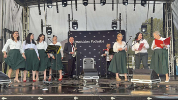 Dożynki w naszej gminie z udziałem KGW ''Kulesiannki''.