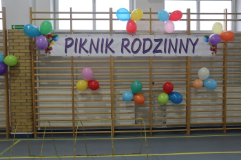 100-lecie Kościoła pw. św. Bartłomieja Apostoła w Kuleszach Kościelnych oraz VI Piknik Rodzinny.